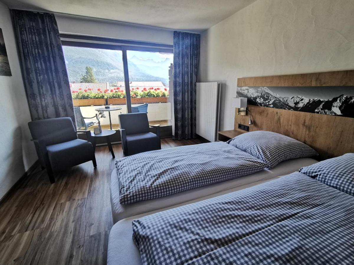 Gasthof & Hotel Zur Post Wallgau Exterior foto