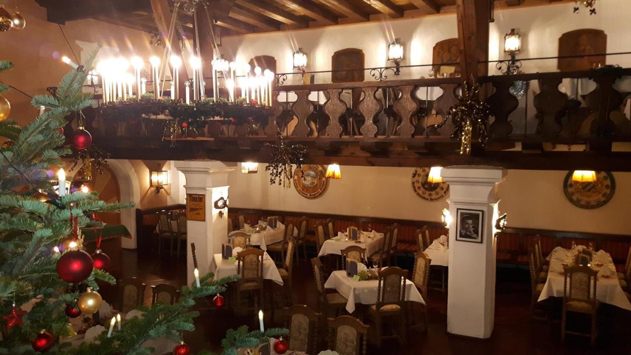 Gasthof & Hotel Zur Post Wallgau Exterior foto