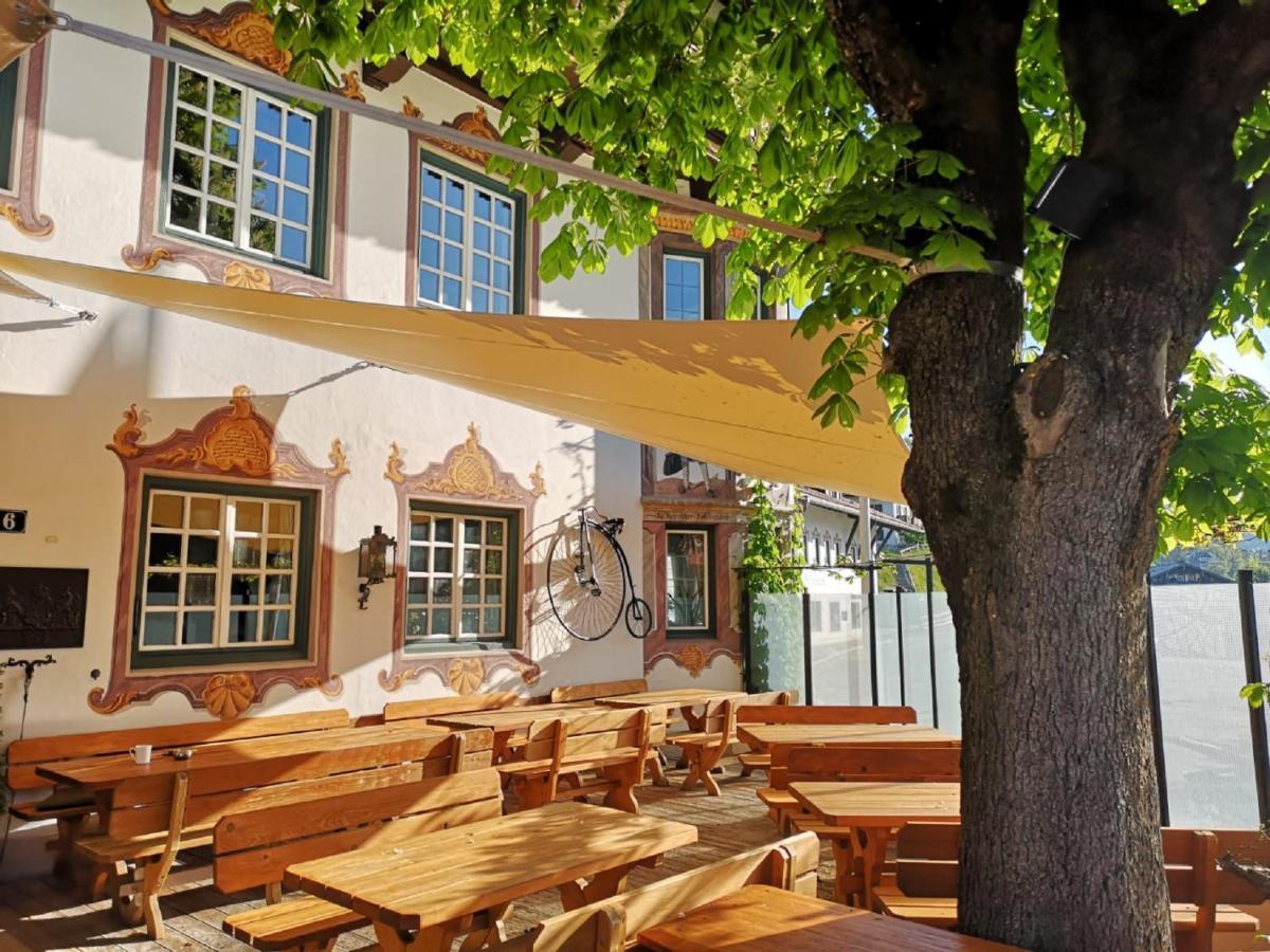 Gasthof & Hotel Zur Post Wallgau Exterior foto