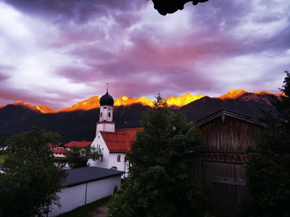 Gasthof & Hotel Zur Post Wallgau Exterior foto