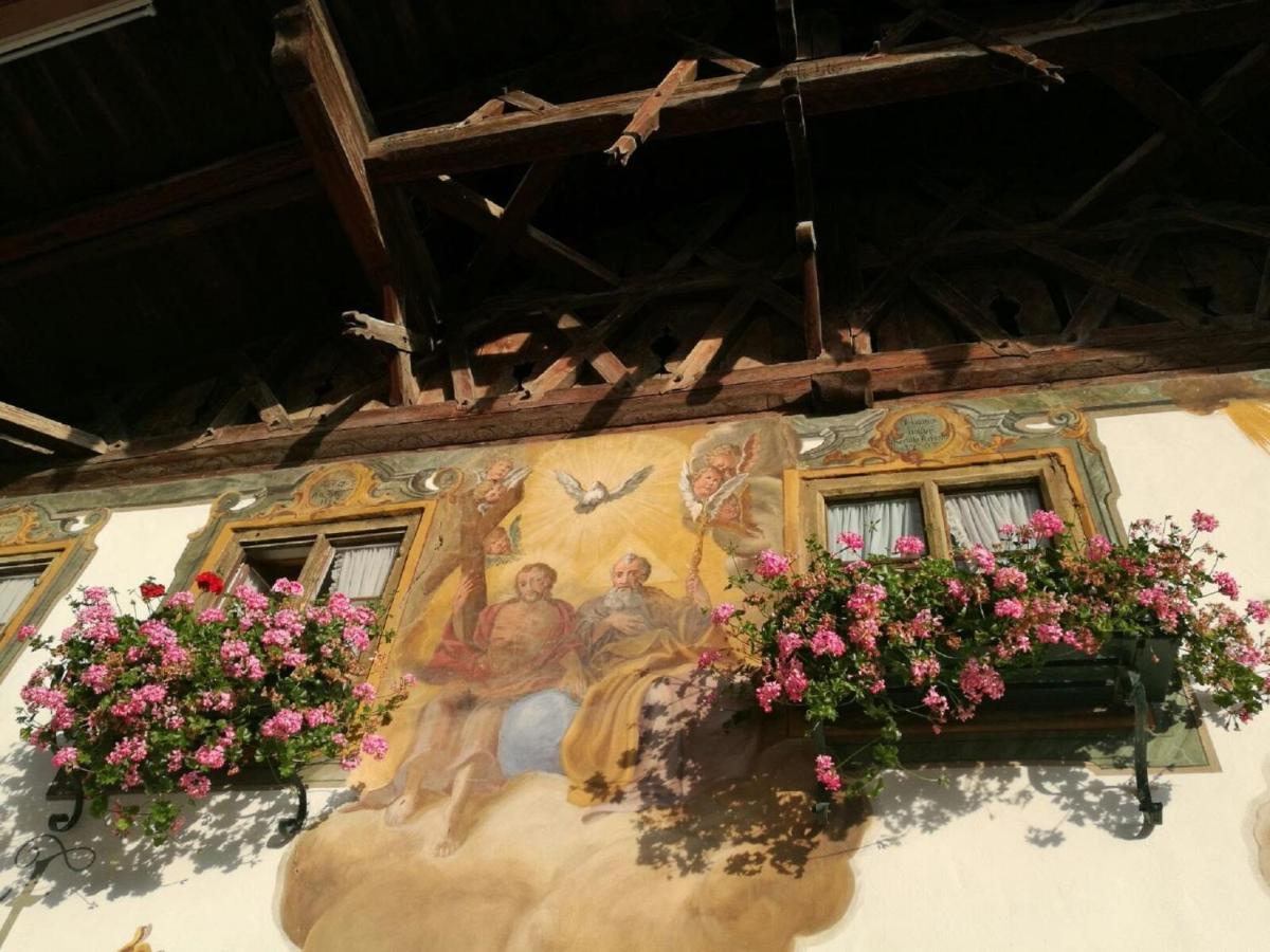Gasthof & Hotel Zur Post Wallgau Exterior foto